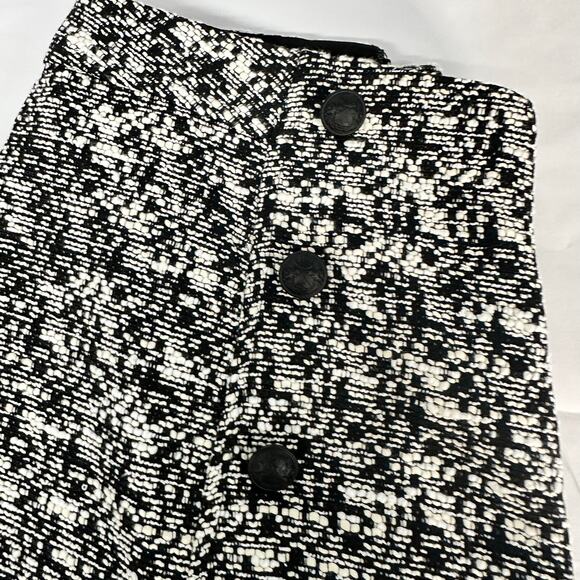 Express Tweed Black and White Speckled Sailor Style Shorts- Women's Size 4 - Picture 5 of 5